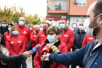 Kandidati SNSD razgovarali sa građanima MZ „Veljko Lukić“