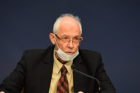 ”PONAŠAMO SE KAO DA SE NIŠTA NE DEŠAVA” Kon zabrinut zbog širenja zaraze, poseban strah u vrijeme PRAZNIKA