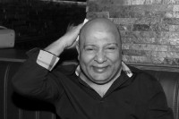 Uz zvuke 50 violina sahranjen Džej Ramadanovski