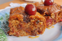 Sočan čokoladni kolač sa voćem