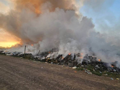 Vanredna situacija u Brodu zbog požara na deponiji: Prijeti zagađenje, u pomoć stiže i vojska