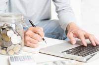 NA RAČUNIMA IMAJU 3,6 MILIJARDI KM Štednja građana u bankama RS porasla za dva odsto