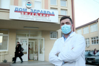 Gradonačelnik Bijeljine obećao da će do kraja mandata završiti specijalizaciju (FOTO)