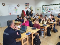 “STOP VRŠNJAČKOM NASILJU” Održano predavanje ugljevičkim osnovcima