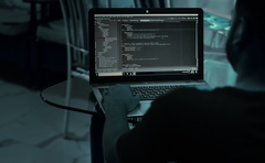 Poznati haker optužen da je upao u kompjuter firme bijeljinskog političara, te poslao narudžbu od 1,3 miliona