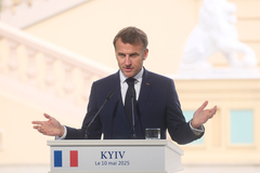 Makron: Ovo je opasno za sve i mora da prestane