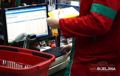 Pravo na SLOBODAN DAN: U Bijeljini nedjeljom odmaraju i kukaju, u Banjaluci ćute i rade