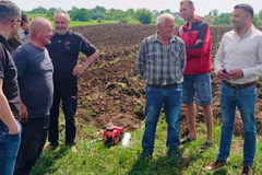 Krajiška sloga za primjer: Komšiji uzorali 15 hektara zemlje
