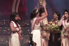 Haos na izboru za mis, otela krunu pobjednici i povrijedila joj glavu (VIDEO)