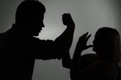 Državljanin BiH brutalno pretukao ženu, spasile je austrijske komšije