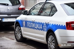 Rasvijetljena krađa ispred porodične kuće