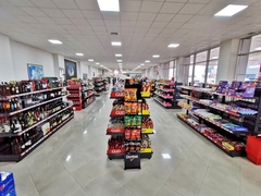 Nešković pumpa u Sremskoj ulici bogatija za market: Kupcima akcijske cijene za praznike