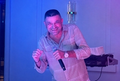 Svečani salon Golden: Baja Mali Knindža priredio noć za pamćenje (VIDEO)