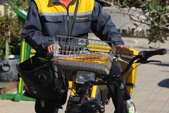 Penziju pokojnika poštar uzimao sebi