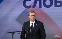 Vučić: Danas se slavi biološki opstanak srpskog naroda