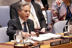 Blinken priznao: SAD poslale Kijevu veliku količinu naoružanja prije početka rata