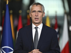 Stoltenberg: Niko ne može da garantuje da će Amerika ostati u Alijansi