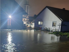 Voda ušla u kuće u Laktašima, evakuisana porodica u Jablanu