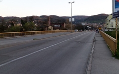 Radnik obezjeđenja spriječio ženu da skoči s mosta u Banjaluci