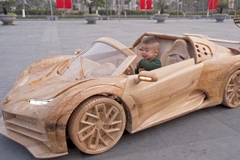 Napravljen Bugatti od drveta