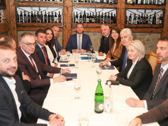 Koalicija bez potpisa? Neizvjesno potpisivanje sporazuma opozicije, “trojke” i HDZ-a na nivou BiH