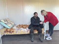 Bijeljina: Borac prve kategorije živio u nehumanim uslovima, dobio kontejner (FOTO)