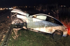 Istraživanja pokazuju da automobili sa snažnijim motorima češće učestvuju u nesrećama