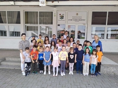 Ugljevički đaci prvaci ugostili predškolce: Uz rad im predstavili školu