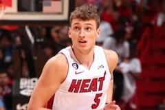 Nikola Јović polomio šaku, Majami poražen od Milvokija