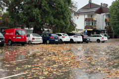 Nevrijeme stiglo i do Banjaluke: Olujni vjetar i kiša protutnjali gradom