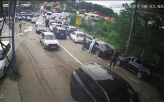 Saobraćajni kolaps Graničnom prelazu Šepak (FOTO)