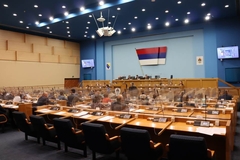 Biće izdvojeno oko 300.000 KM iz budžeta: 20 bivših poslanika dobijaće "bijeli hljeb"