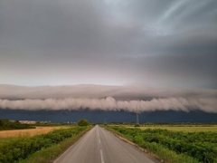 Prijeteći oblak snimljen kod Nove Gradiške (FOTO)