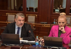 Vlada ublažila epidemiološke mjere: Maske obavezne samo sa zaposlene u zdravstvenim ustanovama u Srpskoj