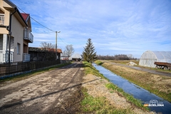 "Naš put niko ne krpi, a političari se skuće za četiri godine" (VIDEO)