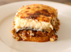 PRAVI UKUS GRČKE - TRADICIONALNI RECEPT ZA MUSAKU: Kremasta i sočna, nestaje u trenu sa tanjira 