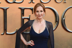 Autorka Harija Potera: Pridaje se veći značaj muškarcima koji se osjećaju kao žene, nego pravim ženama