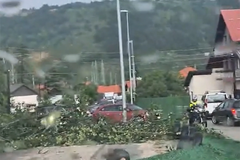 Snažno nevrijeme pogodilo dijelove Srbije