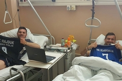 Rivali polomili noge u seoskoj ligi pa dijele bolničku sobu