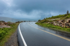 Klizavi kolovozi, učestali odroni