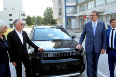Vučić saopštio kada počinje serijska proizvodnja „fijata pande“ u Kragujevcu