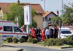 Bijeljina: Pijan pao i udario glavom o beton, intervenisale policija i Hitna