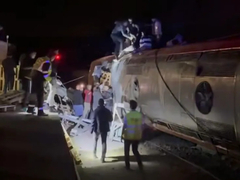 Užas u Španiji: Više od 20 mrtvih u željezničkoj nesreći!