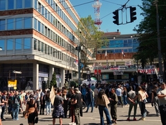 Studenti i građani ne odustaju: RTS pod blokadom već peti dan