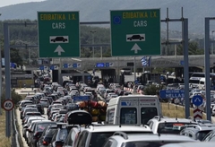 ZATVOREN PRELAZ EVZONI Bukti veliki požar na grčkoj granici (FOTO)