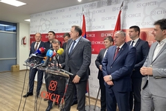 Dodik smirio pobunu u SNSD-u za jedan dan