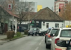 Sudar na raskrsnici u Bijeljini, kolaps u saobraćaju 