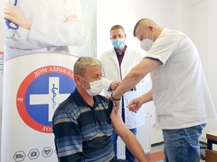 “BUSTER” DOZA u Domu zdravlja Lopare počinje vakcinacija trećom vakcinom