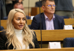 Kako javna uprava tone pod STRANAČKIM UHLJEBIMA