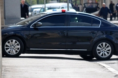 Troje mališana iz RS predsjedničkim automobilom ide na liječenje u Minsk